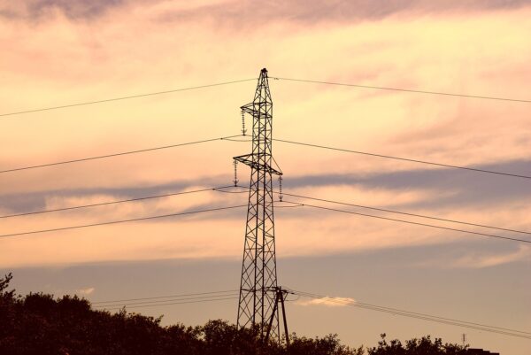 Uprawnienia elektryczne, energetyczne i gazowe – dlaczego warto je uzyskać?
